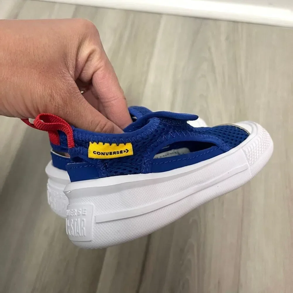 Converse Blue Hook and Loop Strap Ultra Sneaker Sandals in Kids Size‎ 6